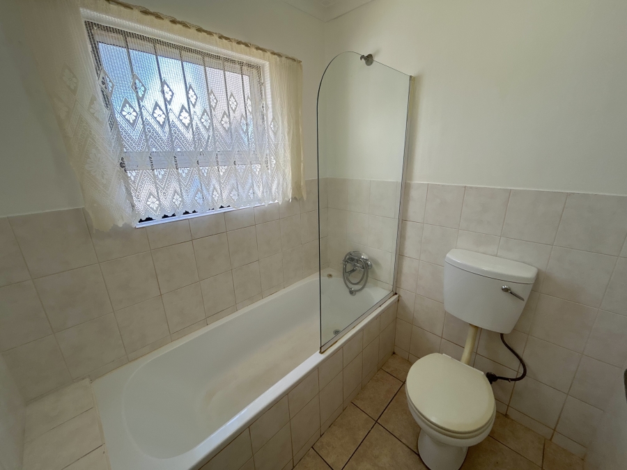 2 Bedroom Property for Sale in Royal Ascot Western Cape